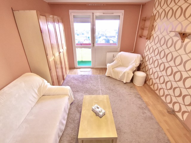 NAPPALI, SZOBA1